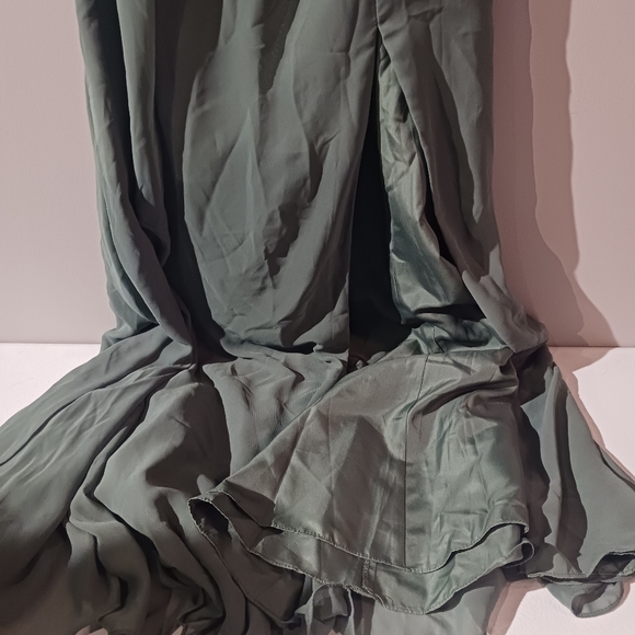 AZAZIE RUEA-Line Pleated Chiffon Floor-Length Dress EUCALYPTUS - Picture 4 of 7